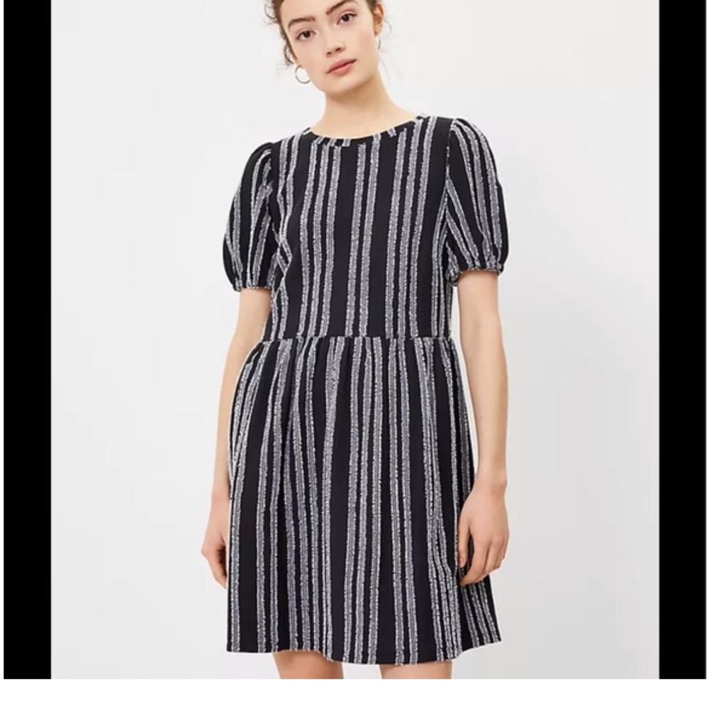 LOFT M Dress Black White Vertical Striped Swing Puff Sleeve Fringe Trim Cotton